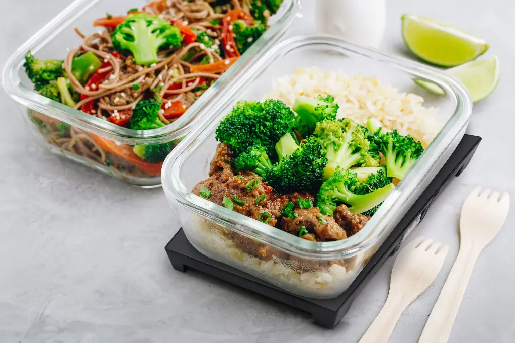 WPFW1 - Electric Food Warming with Heating Plate - Lifestyle.webp